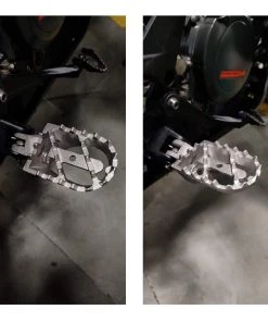 MOTOURENN Adventurist Premium Adjustable Foot Pegs Motorbiking Accessories