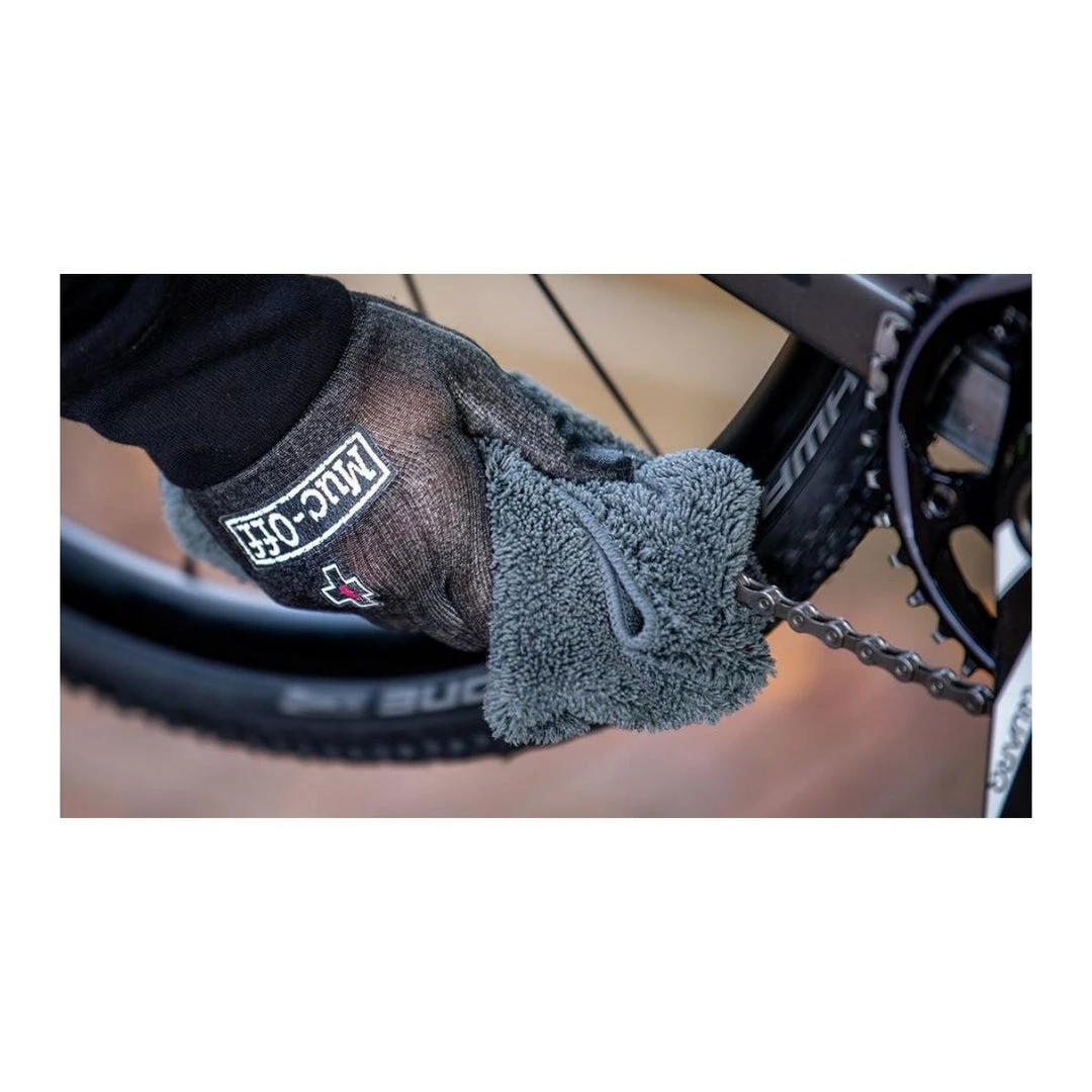 MUC-OFF Cleaning And Maintenance Premium Microfibre Polishing Cloth / Split-Fibre Cleaning, Drying Duster - Blue 4 MUC-OFF Cleaning And Maintenance Premium Microfibre Polishing Cloth / Split-Fibre Cleaning, Drying Duster - Blue