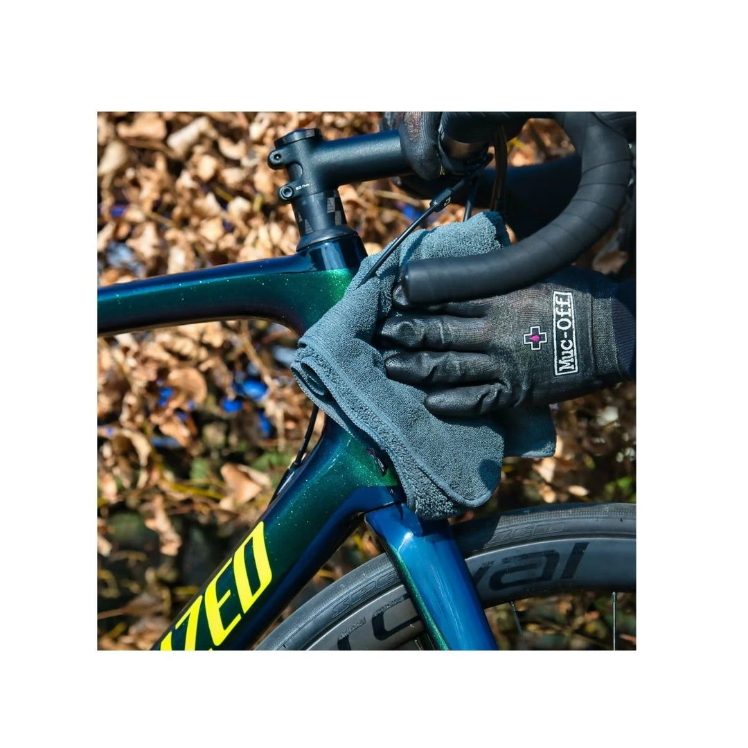 MUC-OFF Cleaning And Maintenance Premium Microfibre Polishing Cloth / Split-Fibre Cleaning, Drying Duster - Blue 5 MUC-OFF Cleaning And Maintenance Premium Microfibre Polishing Cloth / Split-Fibre Cleaning, Drying Duster - Blue